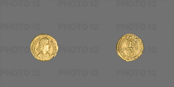 Quinarius (Coin) Portraying Emperor Arcadius, AD 393 (Spring)/394 (6 September), Roman, minted in Mediolanum, Milan, Gold, Diam. 1.3 cm, 1.49 g