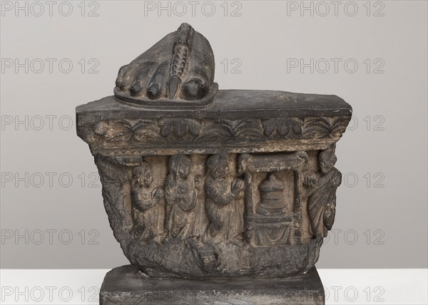 Veneration of the Buddha’s Relics, Kushan period, 2nd/3rd century, Present-day Pakistan or Afghanistan, Ancient region of Gandhara, Gandhara, Schist, 24.4 × 24.3 × 9.7 cm (9 9/16 × 9 9/16 × 3 3/16 in.)