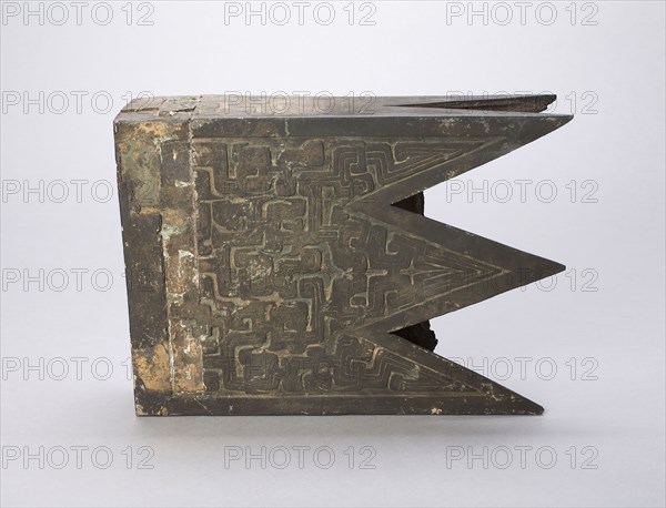 Architectural Fitting (Gong), Eastern Zhou dynasty, Spring and Autumn period (770–481 B.C.), 7th century B.C., China, Qishan county, Shaanxi province, China, Bronze