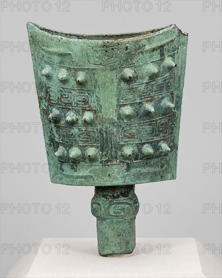 Bell (nao), Western Zhou dynasty (1046–771 B.C.), China, probably Hunan province, China, Bronze, H. 41.7 cm (16 1/2 in.), diam. 28.9 cm (11 3/8 in.)