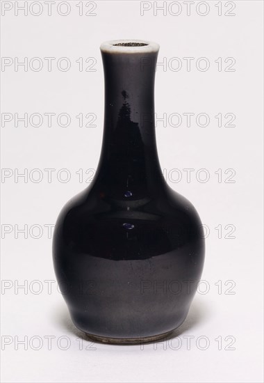 Miniature Bottle-Shaped Vase, Qing dynasty (1644–1911) or later, China, Porcelain with mirror black glaze, H. 7.9 cm (3 1/8 in.), diam. 4.1 cm (1 5/8 in.)