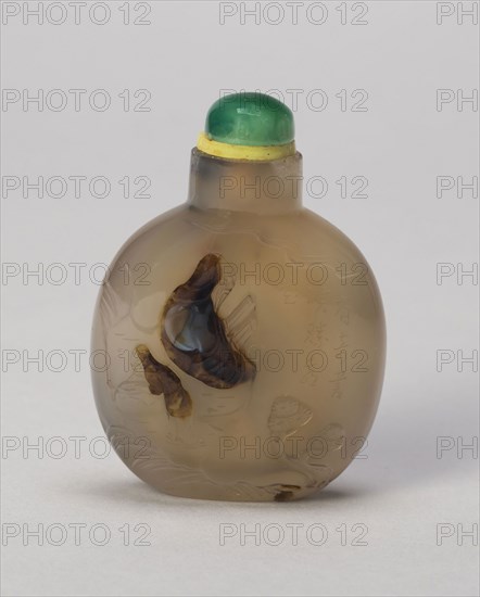 Snuff Bottle with Scholar and Assistant on Rocky Promontory, Qing dynasty (1644–1911), 1750–1800, China, Suzhou agate with carved decoration, 5.6 × 4.6 × 2.2 cm (2 3/16 × 1 13/16 × 7/8 in.)