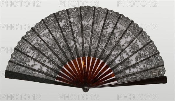 Fan, 1870/1890, France, tortoiseshell(?), ribs, slips, and guardsticks, silk, bobbin lace, 30.5 × 57.2 cm (12 × 22 1/2 in.)