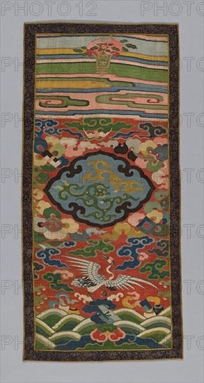 Panel (Furnishing Fabric), Qing dynasty (1644–1911), 1600/44, China, Silk and gilt and silvered paper on linen and silk core, 118 × 55.9 cm (46 1/2 × 22 in.)