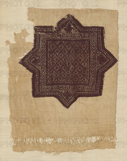 Panel, Roman period (30 B.C.– 641 A.D.), 4th/6th century, Coptic, Egypt, Egypt, Linen and wool, tapestry weave, 24.2 × 23 cm (9 1/2 × 9 1/8 in.)
