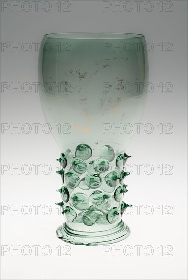 Prunted Beaker (Roemer), c. 1610, Dutch, Flemish, or German (Rhenish), Netherlands, Green glass, gilding, H. 22.5 × 12.4 cm (8 7/8  4 7/8 in.)