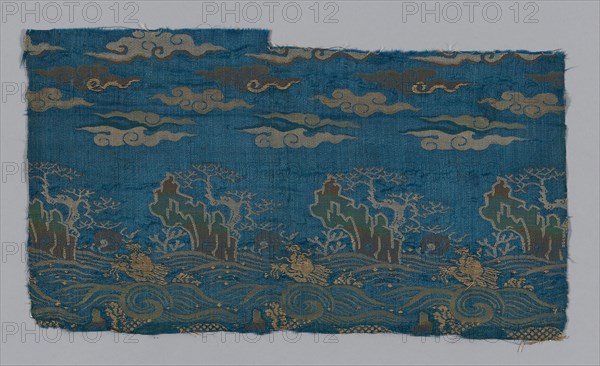 Panel, 18th century, China, plain compound satin, silk and gilt paper, wound on cotton core., 25.1 × 44.4 cm (9 7/8 × 17 1/2 in.)