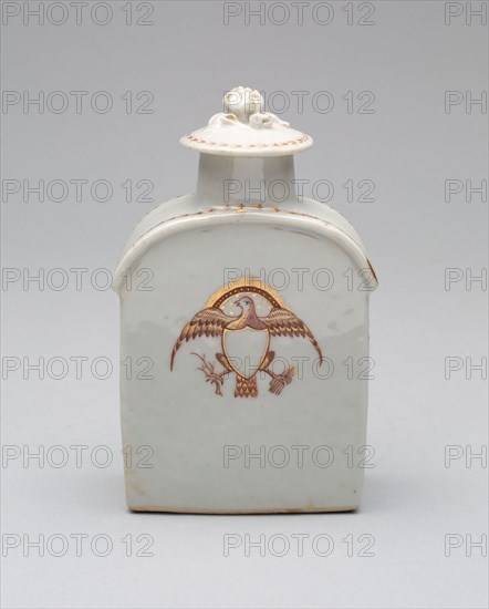 Tea Caddy with Cover, c. 1795, China, Chinese, made for the American market, China, Porcelain, 14.3 × 7.6 × 3 in. (5 5/8 × 3 × 1 3/16 in.)