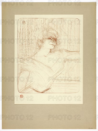 Dans la glu, plate two from Yvette Guilbert, 1898, printed 1930, Henri de Toulouse-Lautrec (French, 1864-1901), printed by Westminster Press (English, 20th century), published by the Ernest Brown & Phillips (English, 20th century), France, Lithograph (crayon) in sanguine (red-brown) on cream wove paper hinged at top corners to gray-brown wove paper, 293 × 243 mm (image), 350 × 267 mm (primary support), 497 × 371 mm (secondary support)