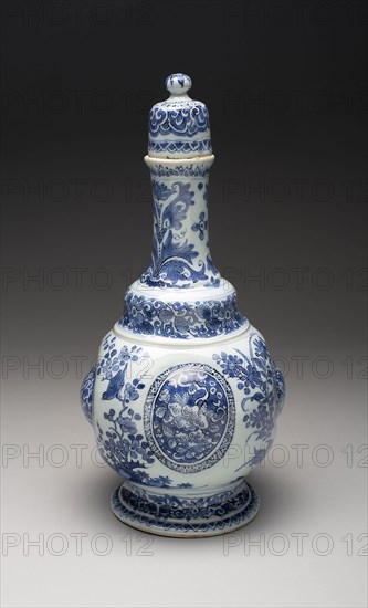 Bottle, 1674, De Grieksche A (The Greek A) Factory, Delft, Netherlands, 1658-1722, Samuel van Eenhoorn, Dutch, 1655-1686/87, Delft, Tin-glazed earthenware (Delftware), 31.4 × 15.2 cm (12 3/8 × 6 in.)