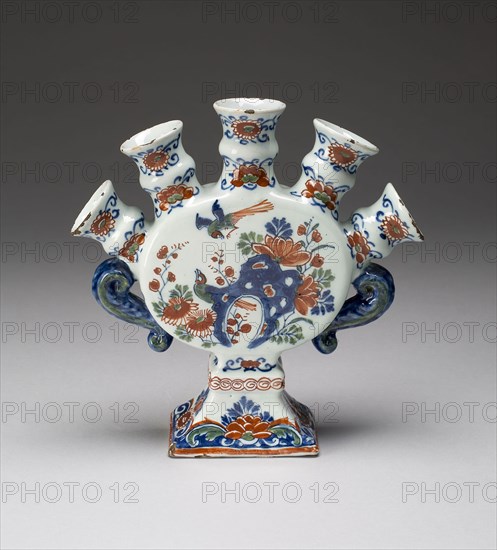Flower Vase (one of a pair), Early 18th century, Netherlands, Delft, Adriaan Pynacher, Dutch, 1622-1673, Delft, Tin-glazed earthenware (Delftware), 17.8 × 17.8 × 5.1 cm (7 × 7 × 2 in.)