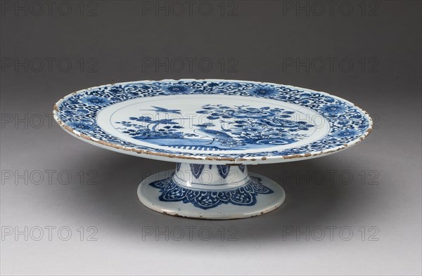 Cheese Dish, c. 1680, Netherlands, Delft, Delft, Tin-glazed earthenware (Delftware), 8.3 × 32.9 cm (3 1/4 × 12 5/16 in.)