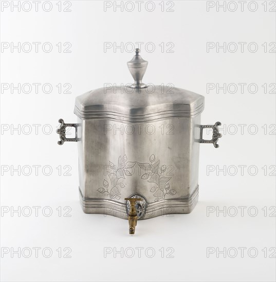 Wall Cistern with Spigot, c. 1790, Heinrich, II Hiller, Swiss, 1732-1797, Switzerland, Sankt Gallen, Pewter and brass, 24.8 x 26.7 x 16.5 cm (9 3/4 x 10 1/2 x 6 1/2 in.)