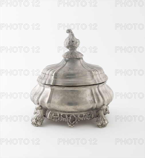 Tobacco Box, c. 1760, Netherlands, Netherlands, Pewter, 17.2 x 15.2 x 10.8 cm (6 3/4 x 6 x 4 1/4 in.)