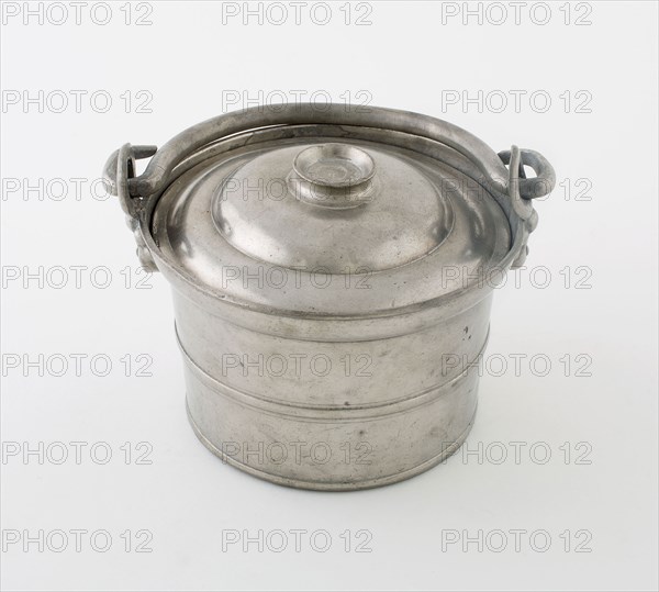 Food Container, 19th century, Bouvier Family, French, active c. 1623-1881, Clamecy, France, Pewter, 8.6 × 10.5 cm (3 3/8 × 4 1/8 in.)