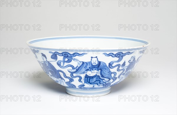 Bowl with the Eight Immortals, Qing dynasty (1644–1911), Qianlong reign mark and period (1736–1795), China, Porcelain painted in underglaze blue, H. 6.3 cm (2 1/2 in.), diam. 14.7 cm (5 13/16 in.)