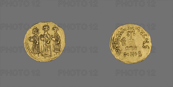 Solidus (Coin) of Heraclius, 638/641, Byzantine, minted in Constantinople (now Istanbul), Byzantine Empire, Gold, Diam. 2 cm, 4.49 g