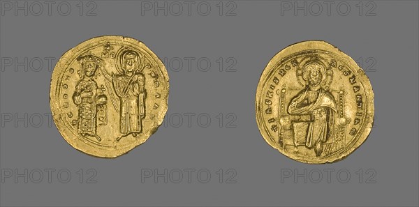 Histamenon (Coin) of Romanus III Argyrus with Christ Enthroned, 1028/34, Byzantine, minted in Constantinople (now Istanbul), Constantinople, Gold, Diam. 2.5 cm, 4.40 g