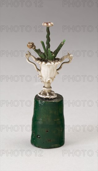 Urn with Flowers, 18th century, Nevers, France, Glass, lampwork (verre de Nevers), metal armature, H. 8.1 cm (3 3/16 in.)