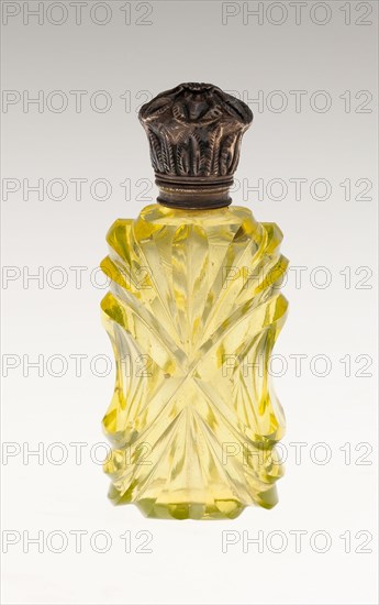 Scent Bottle, c. 1840/50, Bohemia, Czech Republic, Bohemia, Glass, cut and colored with metal mounts, 8.7 × 3.8 × 2.5 cm (3 7/16 × 1 1/2 × 1 in.)