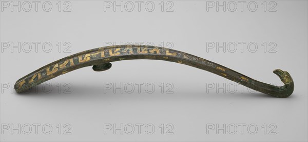 Garment Hook (Daigou), Eastern Zhou dynasty, Warring States period (480–221 B.C.), 3rd/2nd century B.C., China, Bronze inlaid with gold and silver, L. 22.2 cm (8.7 in.)