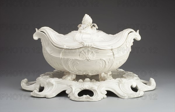 Tureen and Stand, c. 1750, Pont-aux-Choux Manufactory, French, founded 1743, France, Paris, Paris, Lead-glazed earthenware, 33 × 58.4 × 42.5 cm (13 × 23 × 16 3/4 in.)