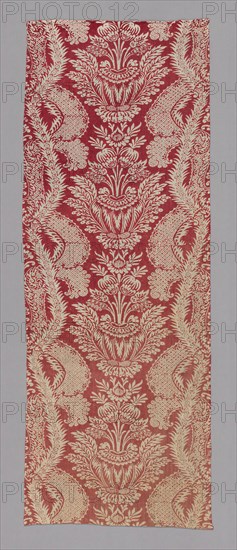 Panel, c. 1830, France, Cotton, plain weave, block printed, 116 × 43.2 cm (45 5/8 × 17 in.)