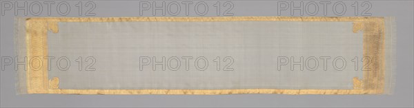 Sari, Late 19th century, India, India, Fine white silk with gold design, 264.7 x 54 cm (104 1/4 x 21 1/4 in.)