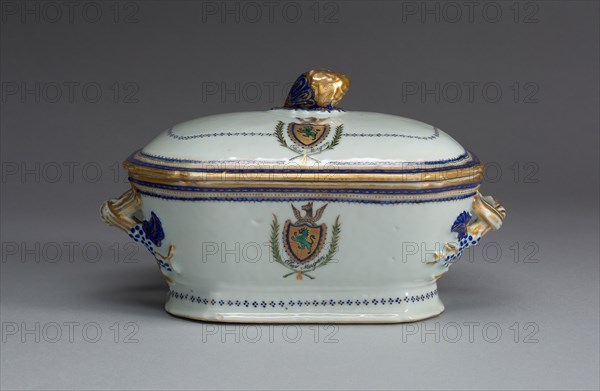 Tureen with Cover, c. 1787/90, China, Qianlong reign, Chinese, made for the American market, China, Porcelain with enamel and gilding, 11.4 × 19.7 × 11.4 cm (4 1/2 × 7 3/4 × 4 1/2 in.)