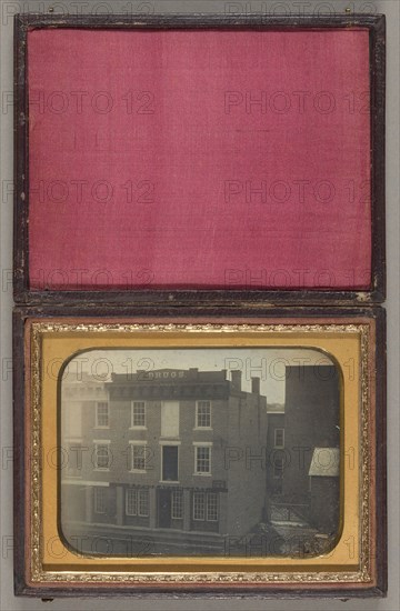 S. P. Peck Apothecary, 1839/60, American, 19th century, United States, Daguerreotype, 8 x 10.8 cm (plate), 9.3 x 12 x 1.5 cm (case)