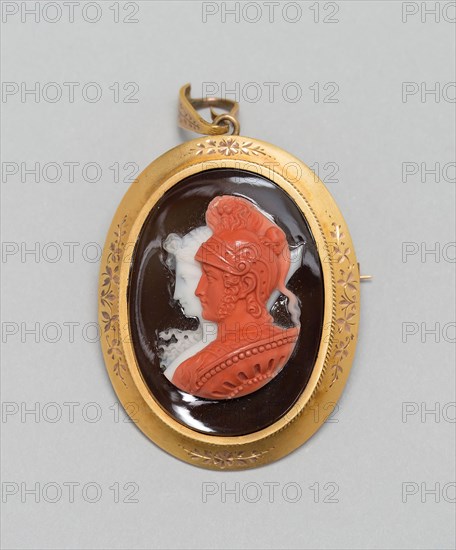 Cameo Pendant Brooch, c. 1860/75, Italy, Hardstone and gold, 4.5 x 3.7 x 2 cm (1 3/4 x 1 7/16 x 3/4 in.)