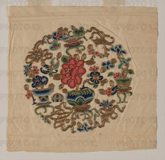 Cut Out Motif (Needlework), Qing dynasty (1644–1911), 19th century, China, Silk, plain weave, embroidered with silk and gold-leaf-over-lacquered-paper-strip-wrapped cotton in knot stitches, laid work and couching, cut and glued to paper support, 18 × 18.5 cm (7 1/8 × 7 3/8 in.)