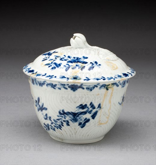 Sugar Bowl and Lid, c. 1760, Worcester Porcelain Factory, Worcester, England, founded 1751, Worcester, Soft-paste porcelain, underglaze blue decoration, H. 11.4 cm (4 1/2 in.)