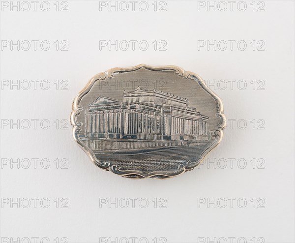 Vinaigrette with View of St. George’s Hall, Liverpool, c. 1847, Marked DP, Birmingham, England, Birmingham, Silver and silver gilt, 4.1 × 3.2 cm (1 5/8 × 1 1/4 in.)