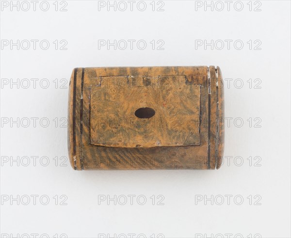 Snuffbox, c. 1840, Continental Europe, possibly Netherlands, Europe, Burled wood, 3.5 × 2.5 cm (1 3/8 × 1 in.)