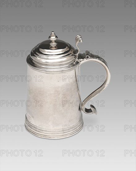 Tankard, 1740/74, Attributed to William Hookey, Sr., American, c. 1728–1812, Newport, Rhode Island, Newport, Silver, 20.6 × 12.4 cm (8 1/8 × 4 7/8 in.)