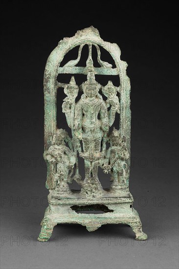 God Vishnu with Lakshmi and Sarasvati, Pala period, 10th/11th century, India, Bengal, Bengal, Bronze, 15.7 × 8 × 5.3 cm (6 3/16 × 3 1/8 × 2 1/16 in.)