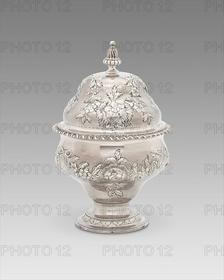 Covered Sugar Bowl, 1765/75, Bancroft Woodcock, American, 1732–1817, Wilmington, Delaware, Wilmington, Silver, 18.4 × 11.1 × 11.4 cm (7 1/4 × 4 3/8 × 4 1/2 in.), 361.3 g