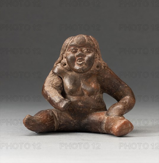 Seated Female Figure, 800/400 B.C., Olmec, Gulf Coast, Mexico, México, Ceramic and pigment with cinnabar, H. 8.7 cm (3 7/16 in.)
