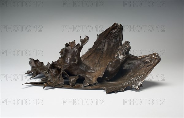 Table Centerpiece, 1881, Rinaldo Carnielo, Italian, 1853-1910, Florence, Italy, Bronze, 23.5 x 55.9 x 27.9 cm (9 1/4 x 22 x 11 in.)