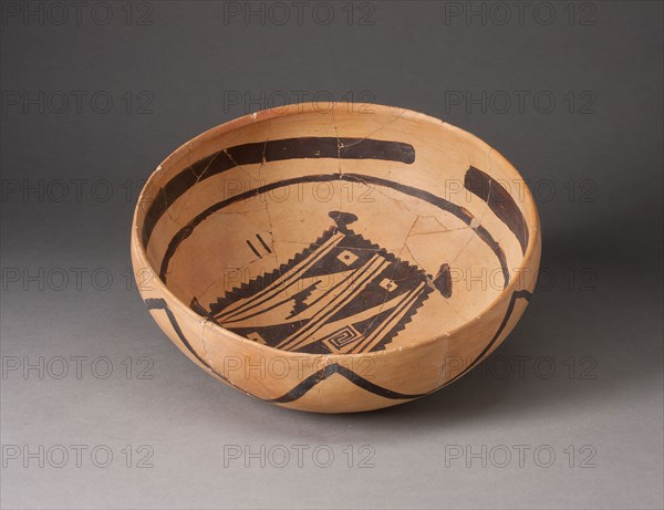 Bowl with Abstract, Geometric Rendering of Blanket on Interior, 1400/1600, Hopi, Jeddito Black-on-yellow, Northeastern Arizona, United States, Arizona, Ceramic and pigment, Diam. 22 cm (8 5/8 in.)