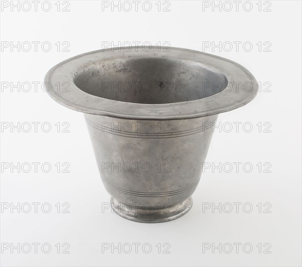 Commode Pot, c. 1780, Birch and Villers (John Birch and William Villers), England, active c. 1775-1820, Birmingham, England, Pewter, 20.3 × 31.1 cm (8 × 12 1/4 (D. rim) in.