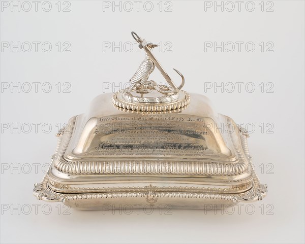 Entree Dish with Cover from the Hood Service, 1806/07, Paul Storr, English, 1771-1844, London, England, London, Sterling silver, 22.2 x 28.6 x 24.3 cm (8 3/4 x 11 1/4 x 9 1/2 in.)