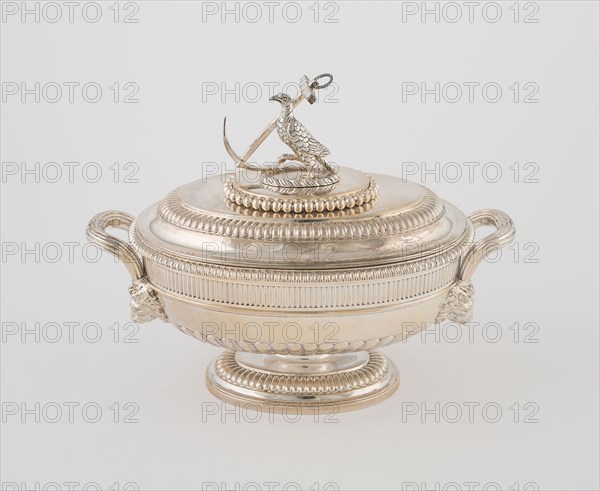 Sauce Tureen and Cover from the Hood Service, 1807/08, Paul Storr, English, 1771-1844, London, England, Sterling silver, 17.8 × 22.9 × 13 cm (7 × 9 × 5 1/8 in.)