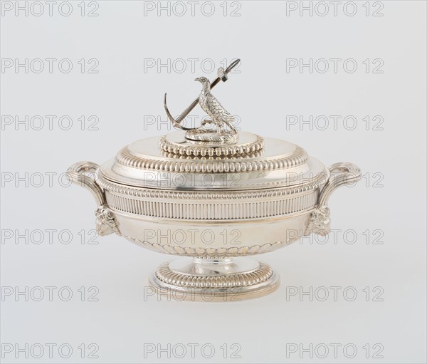Sauce Tureen and Cover from the Hood Service, 1807/08, Paul Storr, English, 1771-1844, London, England, Sterling silver, 17.8 × 22.9 × 13 cm (7 × 9 × 5 1/8 in.)