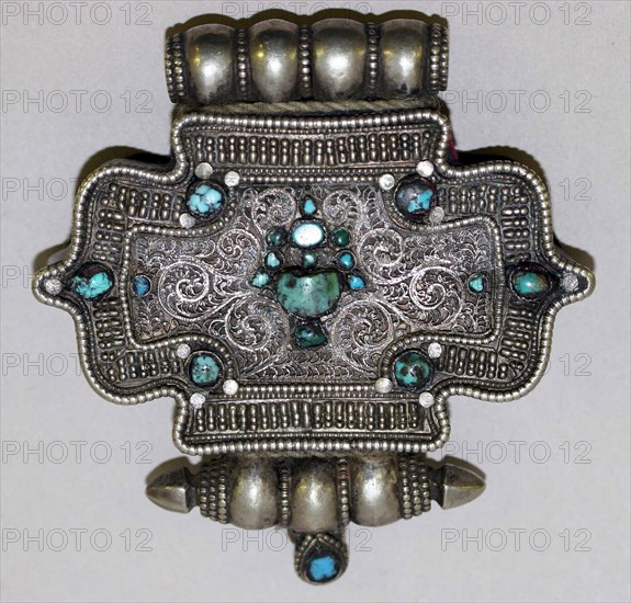 Woman’s Amulet Box (Ga’u), 18th century, Tibet, Tibet, Silver and turquoise, 14.2 x 8 x 6.3 cm (5 9/16 x 3 1/8 x 2 7/16 in.)