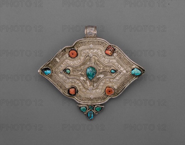 Silver Clasp, 18th century, Tibet, Tibet, Silver, coral, turquoise, 11 x 9.8 x 1.7 cm ( 4 5/16 x 3 7/8 x 11/16 in.)