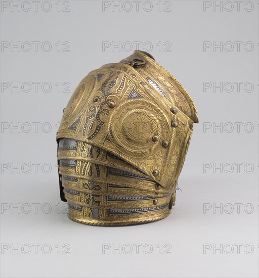 Right Pauldron, 1575/80, Northern Italian, Milan, Milan, Steel with gilding, brass, Wt. 2 lb. 6 oz.