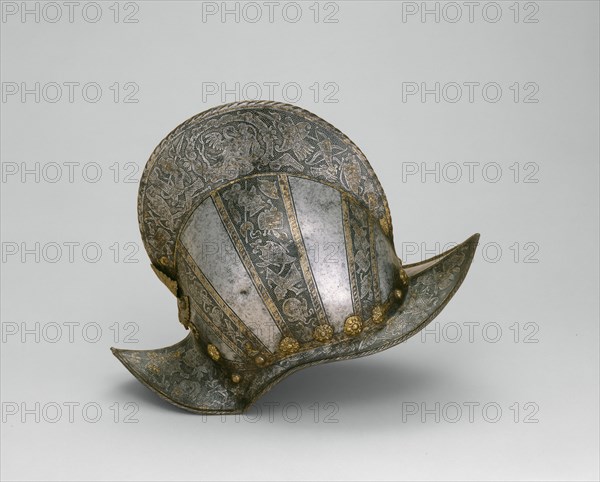 Morion-Burgonet, 1585, Southern German, probably Augsburg, Augsburg, Steel, gilding, and brass, H. 26.7 cm (10 1/2 in.)