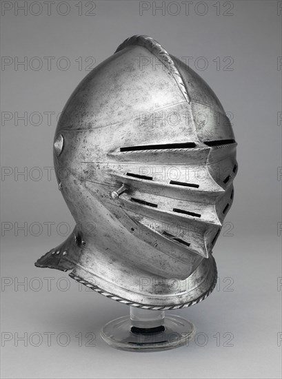 Close Helmet, 1520/30, South German, Nuremberg, Nuremberg, Steel, H. 21.6 cm (8 1/2 in.)